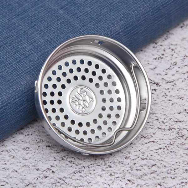 Durable and leak-proof stainless steel bottle for outdoor use